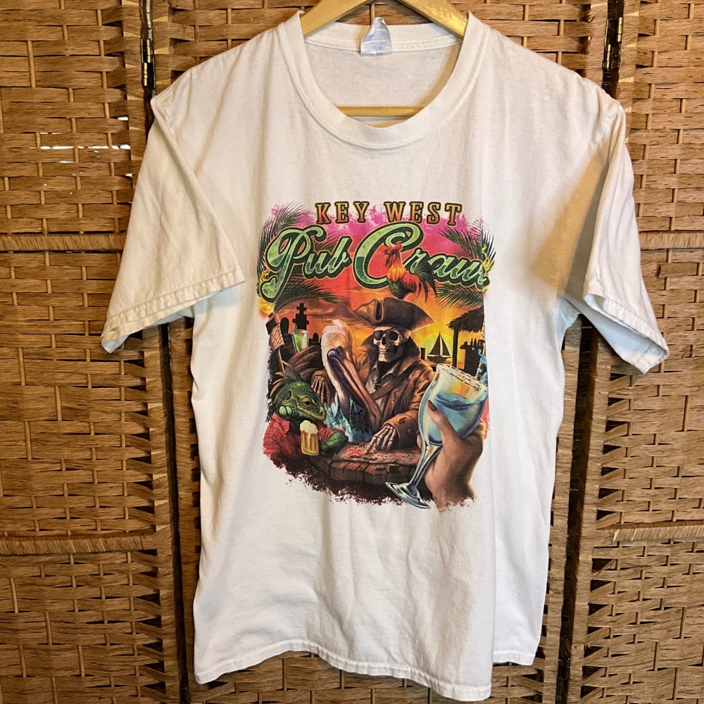 Key West Pub Crawl Skeleton Pelican Iguana Rooster Graphic T Shirt Size M